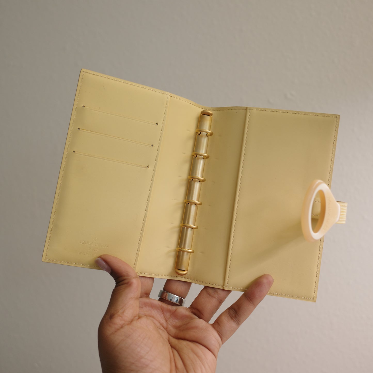 LOUIS VUITTON Butter Yellow Epi Leather Acrylic Clasp Agenda PM