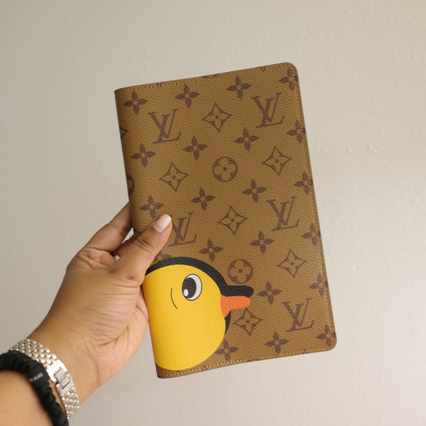 LOUIS VUITTON Reverse Monogram Duck Emily Notebook Cover MM Blue Interior