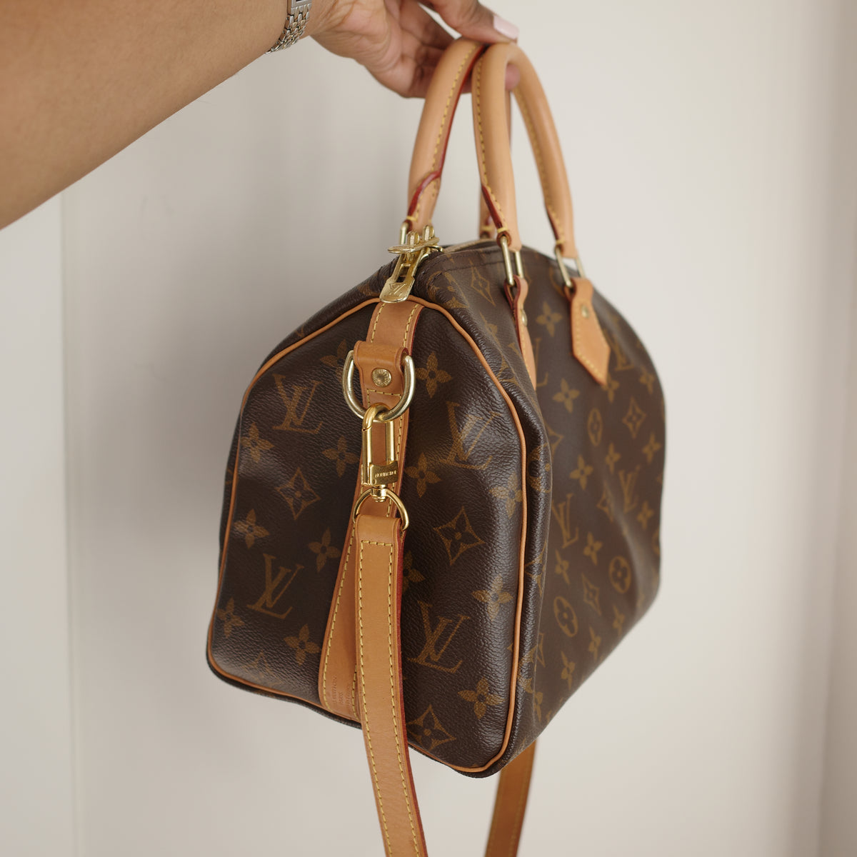 LOUIS VUITTON Monogram Speedy 25 Bandoliere
