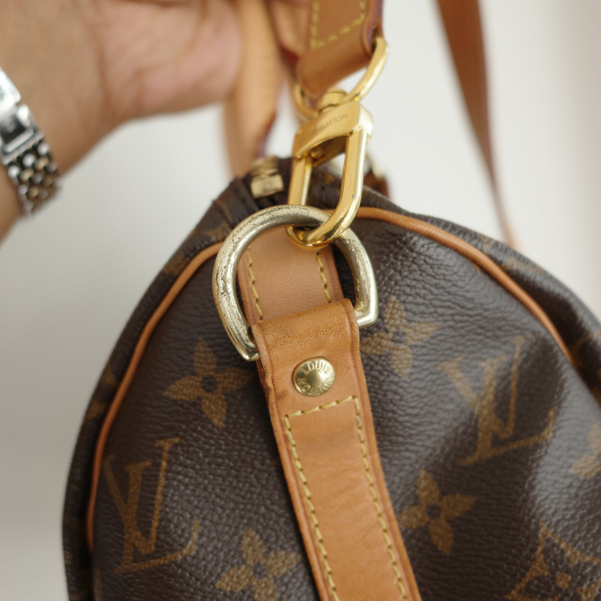 LOUIS VUITTON Monogram Speedy 25 Bandoliere
