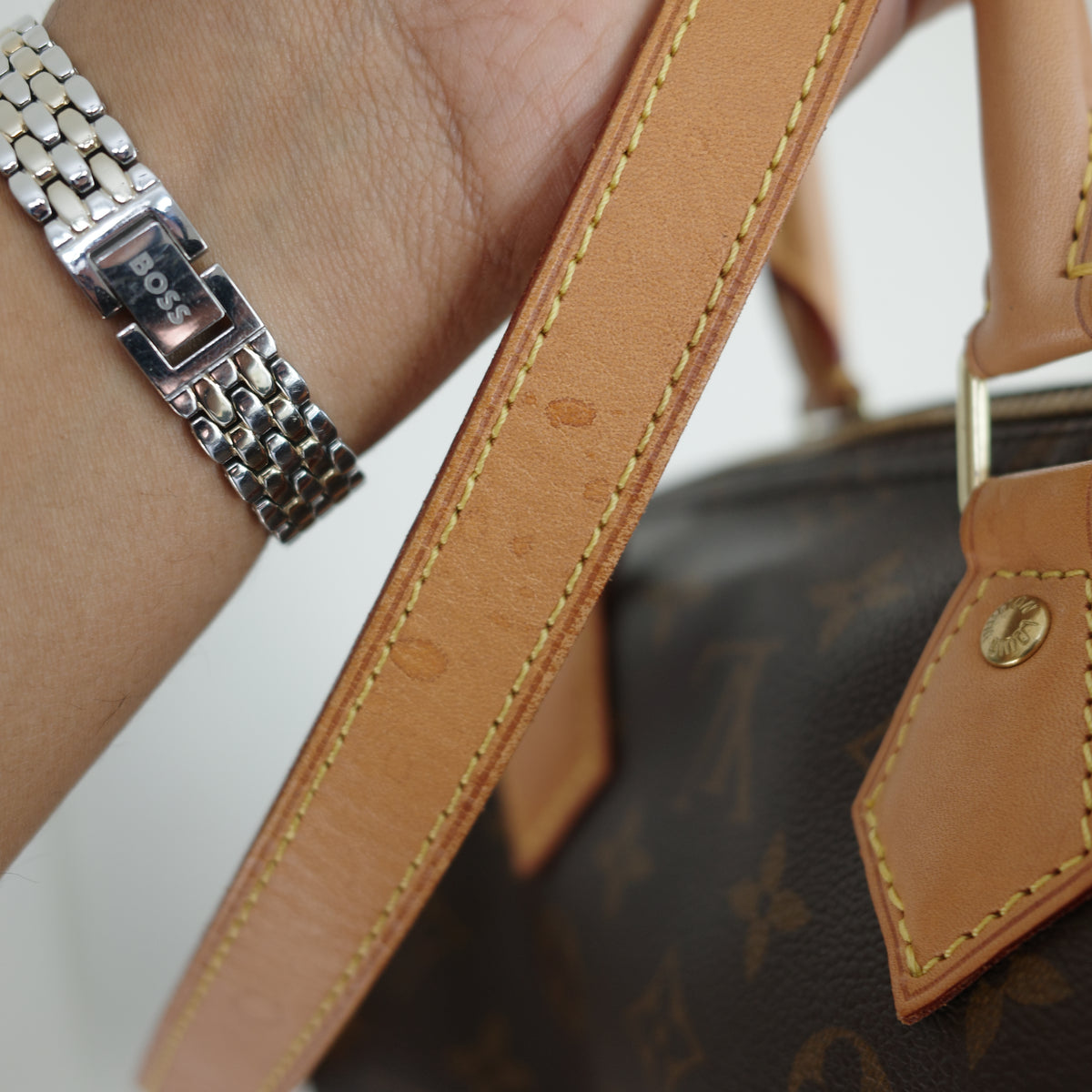 LOUIS VUITTON Monogram Speedy 25 Bandoliere