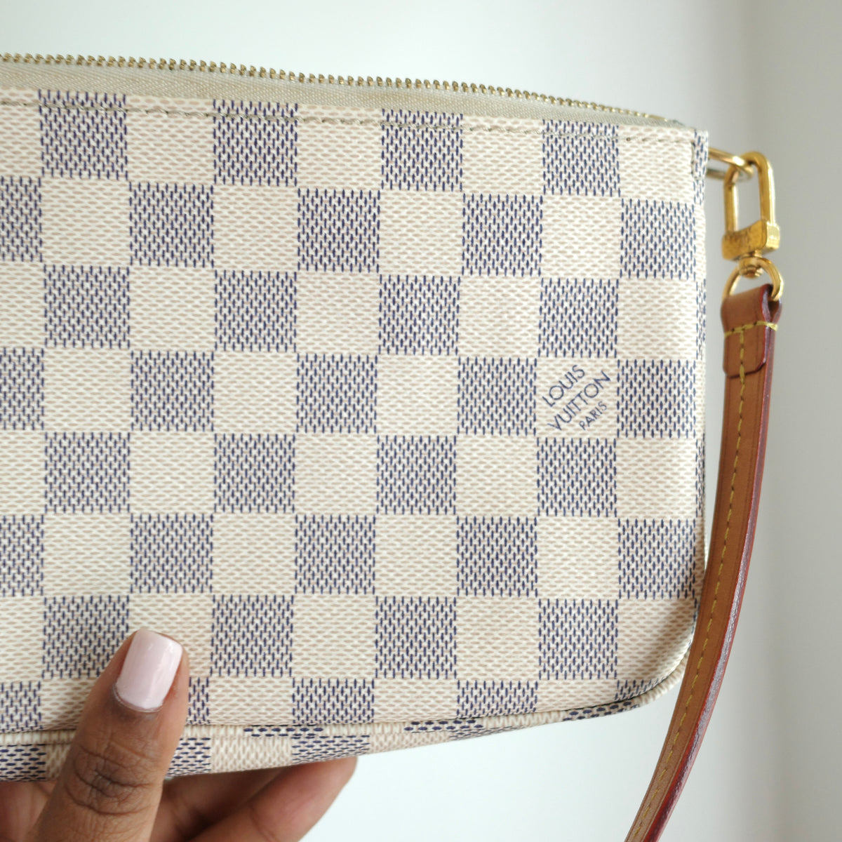LOUIS VUITTON Damier Azur Pochette Accessoires