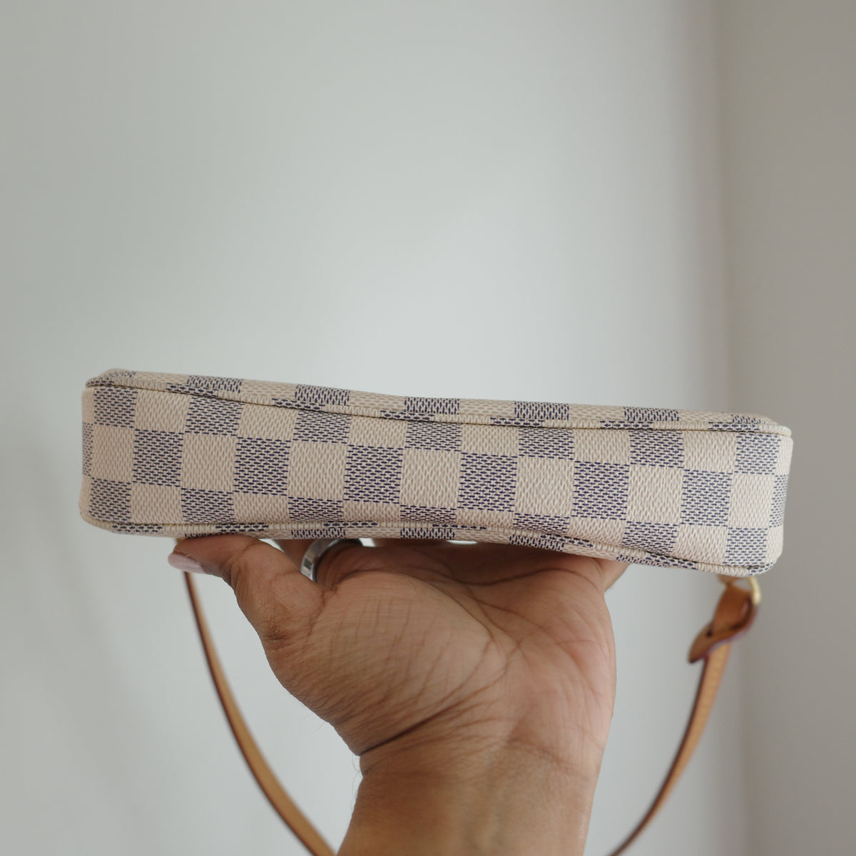 LOUIS VUITTON Damier Azur Pochette Accessoires