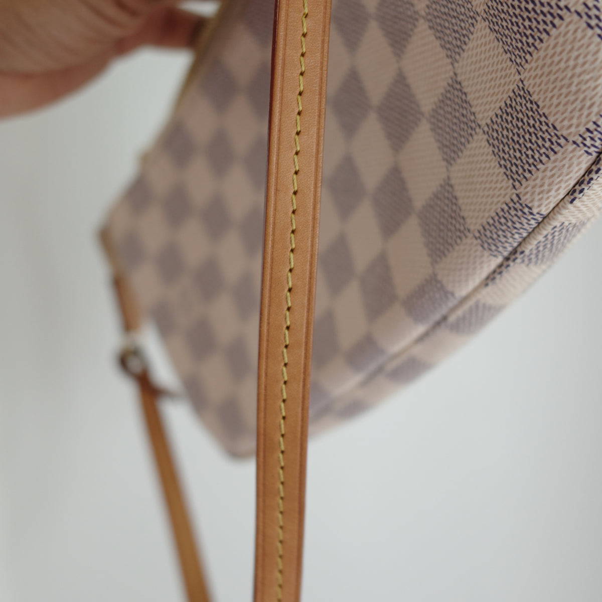 LOUIS VUITTON Damier Azur Pochette Accessoires