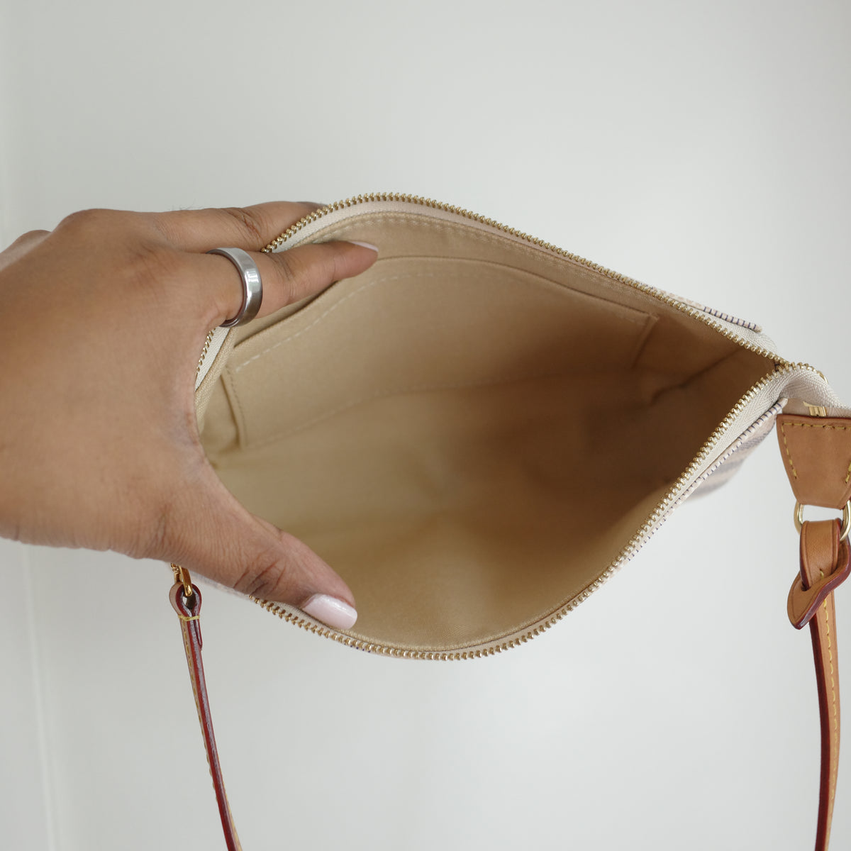 LOUIS VUITTON Damier Azur Pochette Accessoires