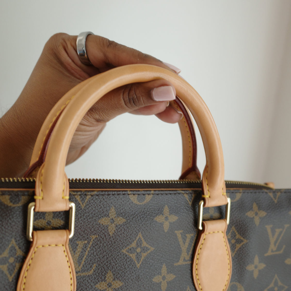 LOUIS VUITTON Monogram Poppincourt