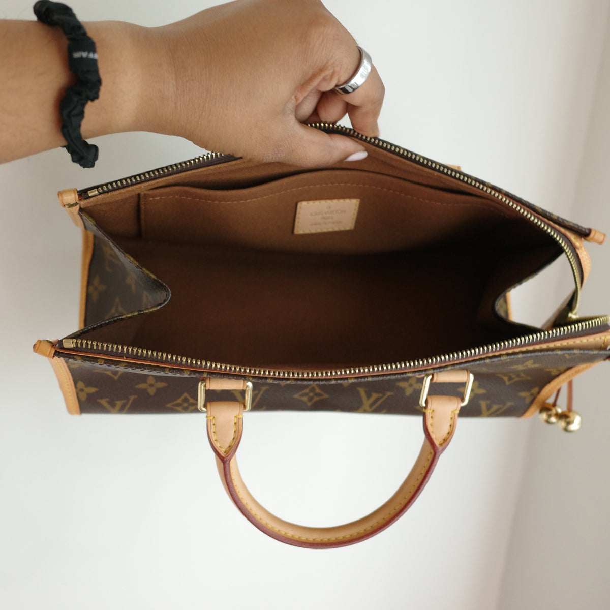 LOUIS VUITTON Monogram Poppincourt