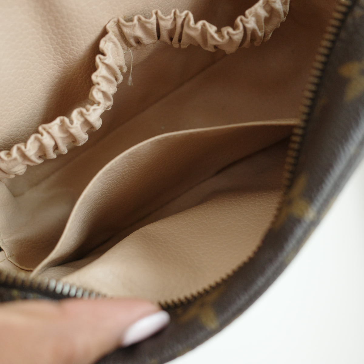 LOUIS VUITTON Monogram Trousse 18 RARE