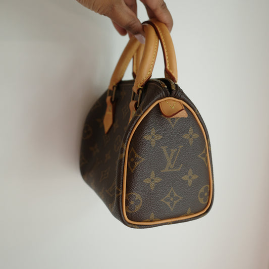 LOUIS VUITTON Monogram Speedy 18 RARE