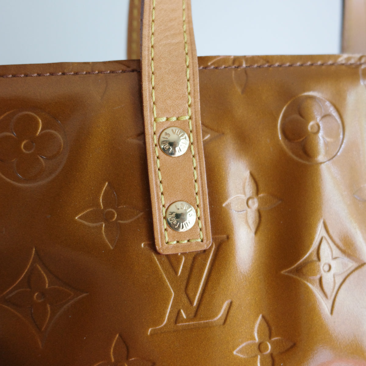 LOUIS VUITTON Vernis Reade PM Bronze
