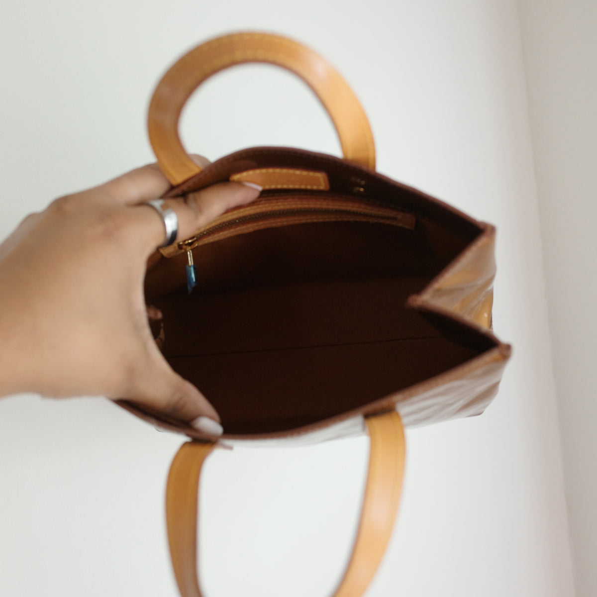 LOUIS VUITTON Vernis Reade PM Bronze