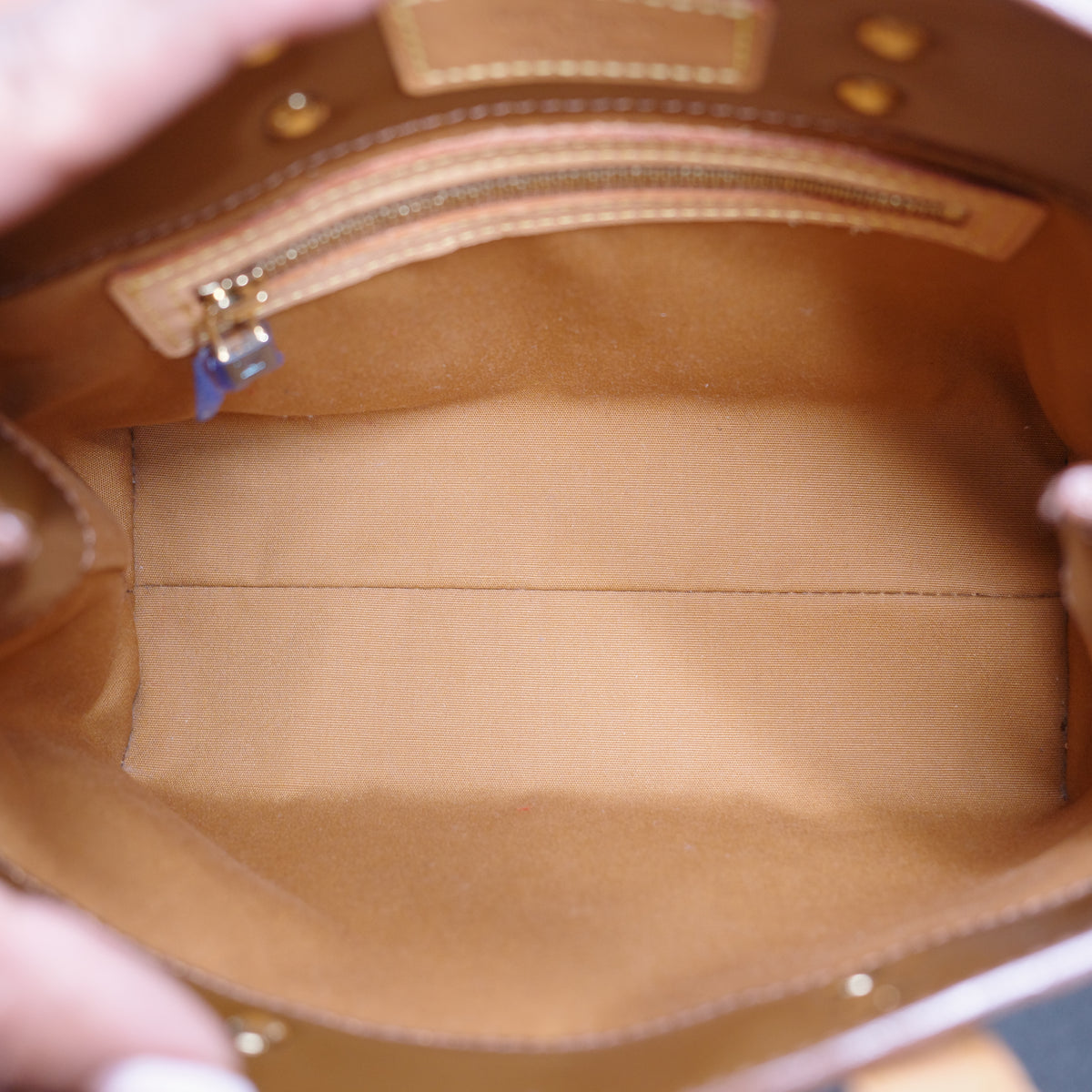 LOUIS VUITTON Vernis Reade PM Bronze