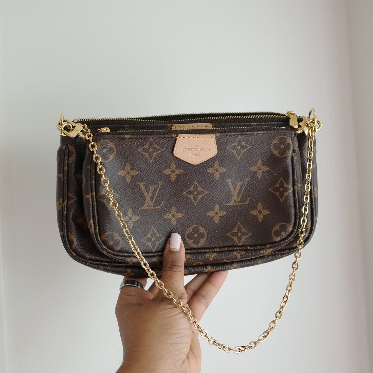 LOUIS VUITTON Monogram Multi Pochette Accessoires Monogram Pink Strap