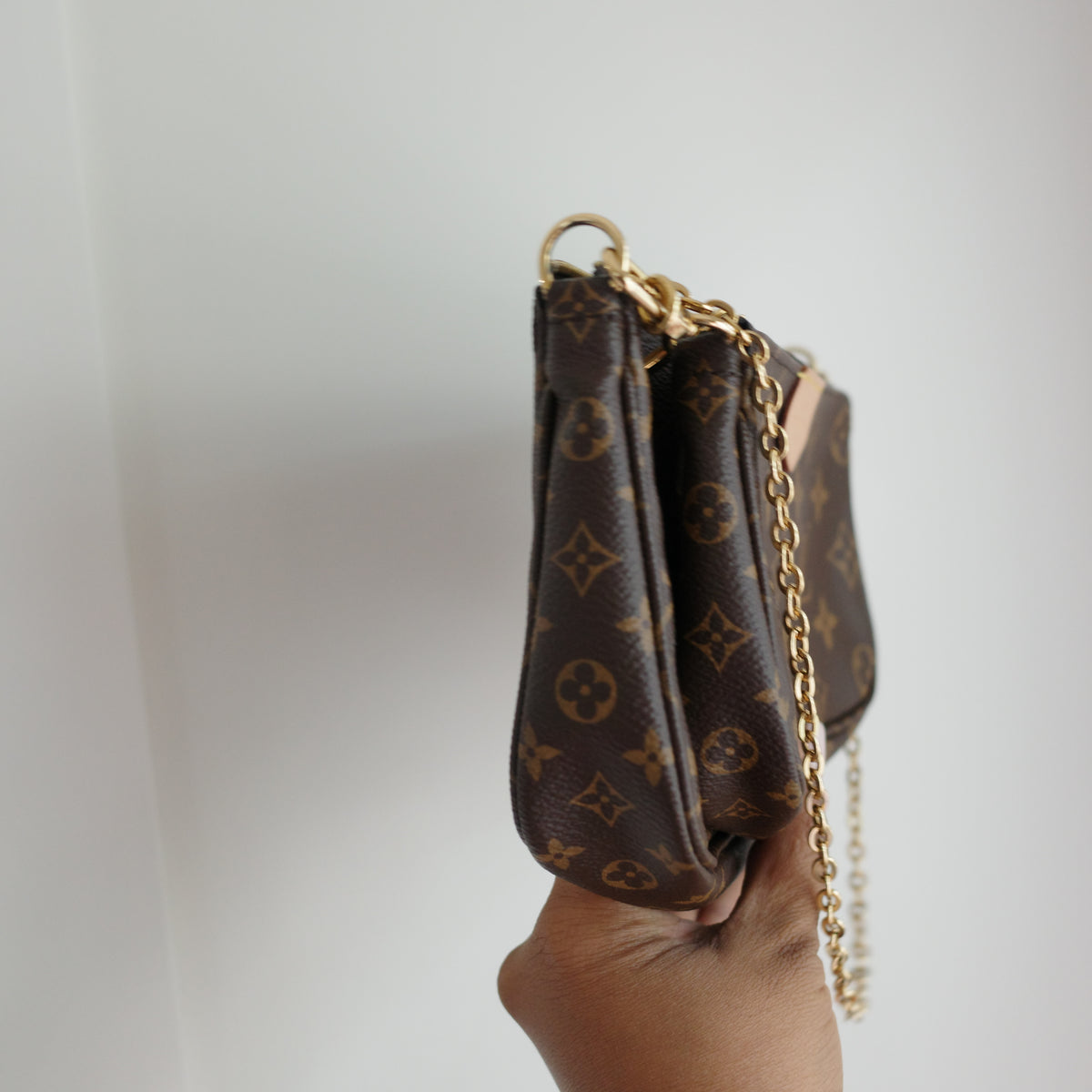 LOUIS VUITTON Monogram Multi Pochette Accessoires Monogram Pink Strap