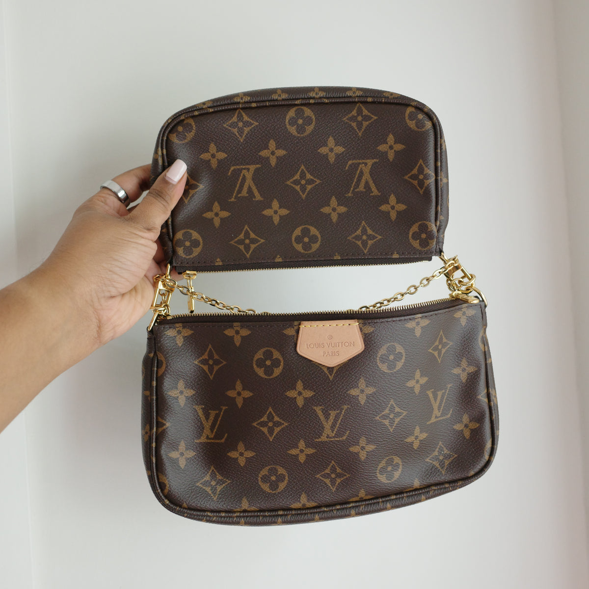 LOUIS VUITTON Monogram Multi Pochette Accessoires Monogram Pink Strap