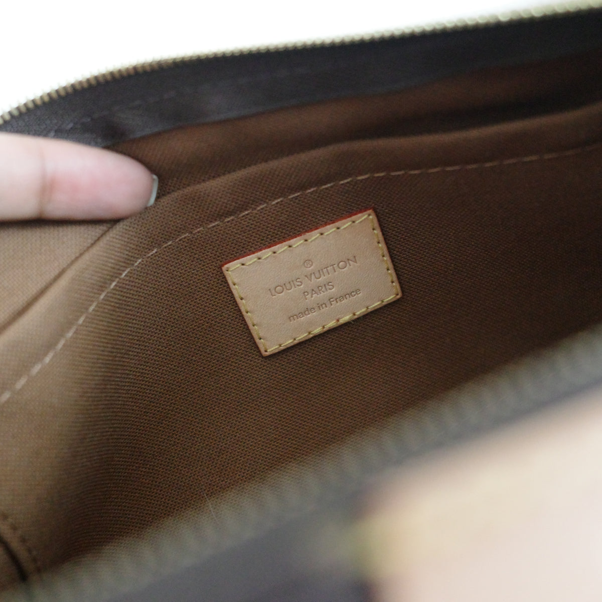 LOUIS VUITTON Monogram Multi Pochette Accessoires Monogram Pink Strap