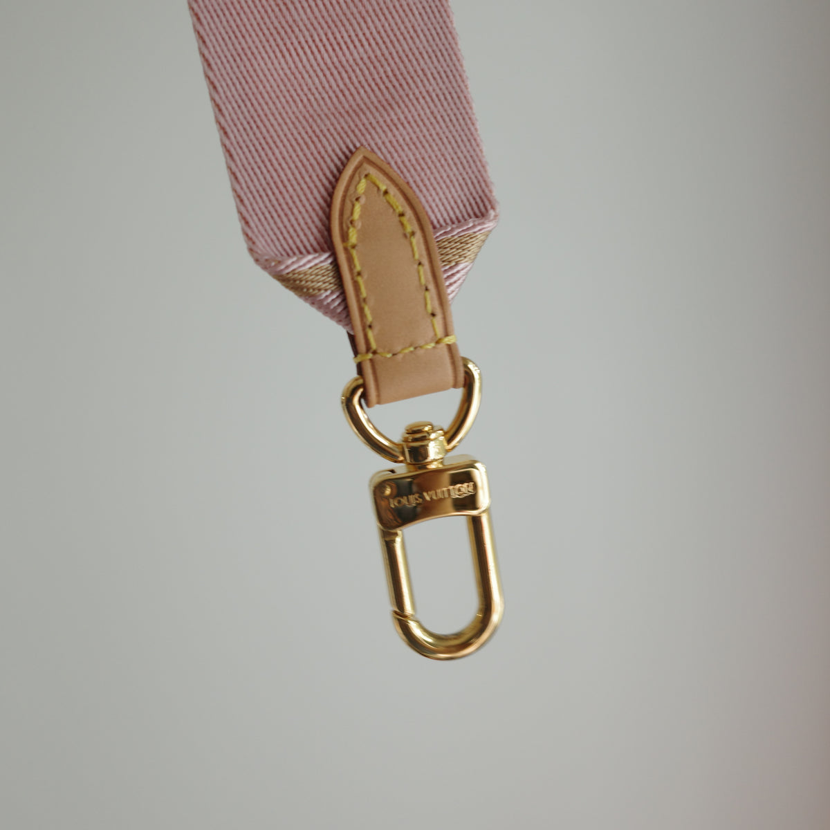 LOUIS VUITTON Monogram Multi Pochette Accessoires Monogram Pink Strap