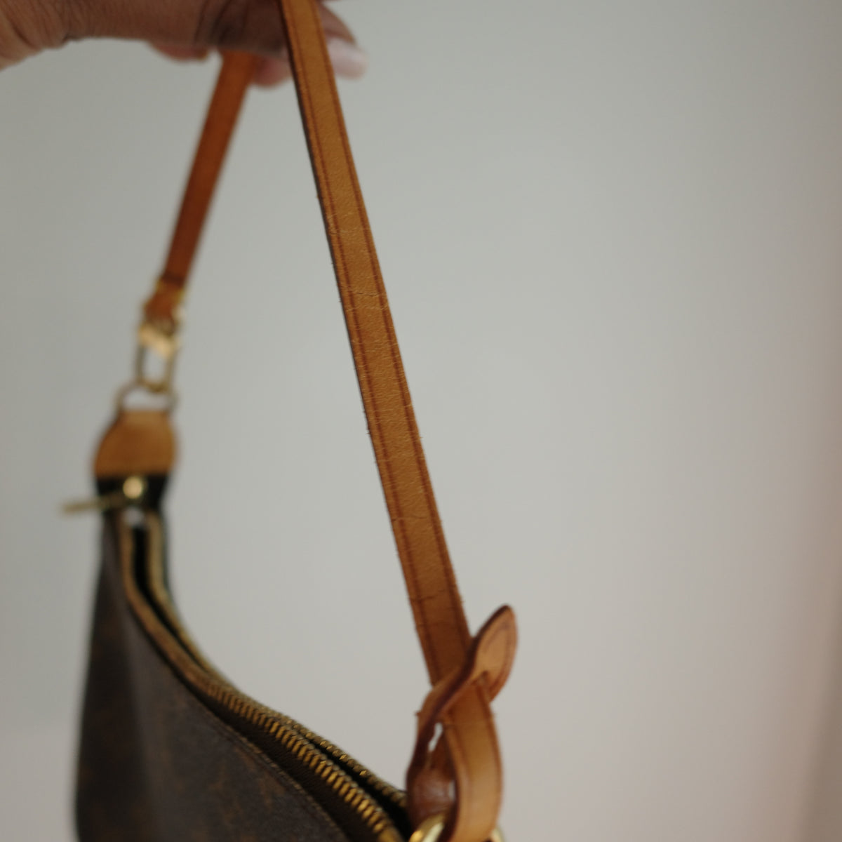 LOUIS VUITTON Vintage Monogram Pochette Accessoires