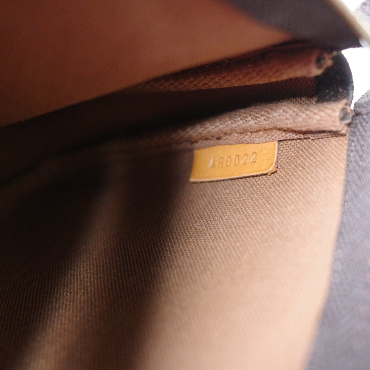LOUIS VUITTON Vintage Monogram Pochette Accessoires