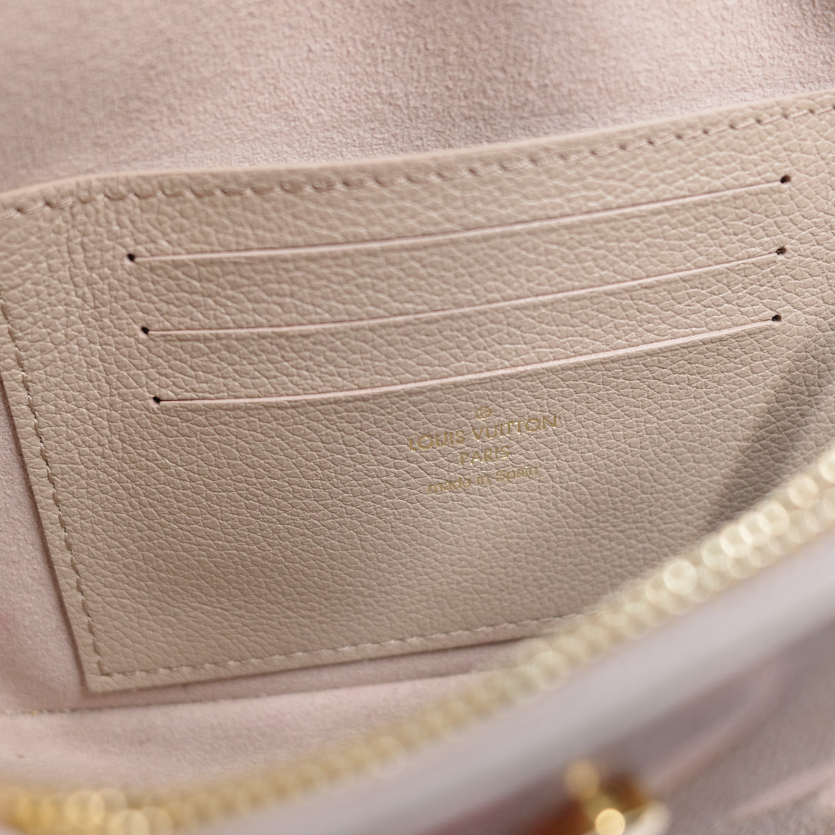 LOUIS VUITTON Wallet on Chain Ivy WOC Empreinte Bicolor Turtledove