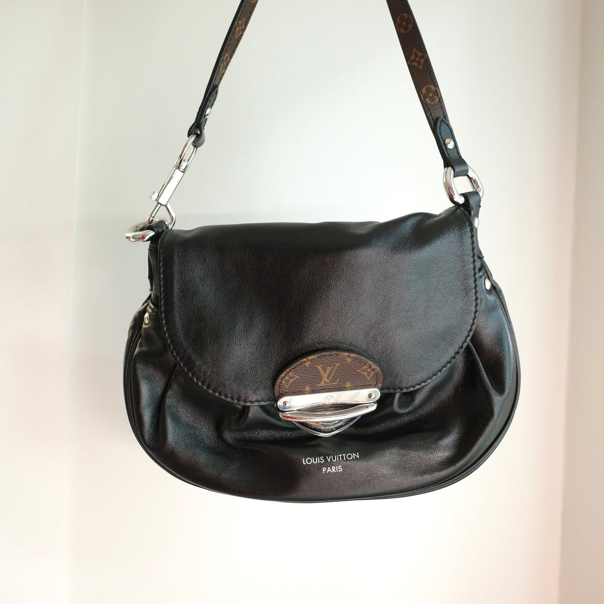 LOUIS VUITTON Sunset Vibe Shoulder Bag