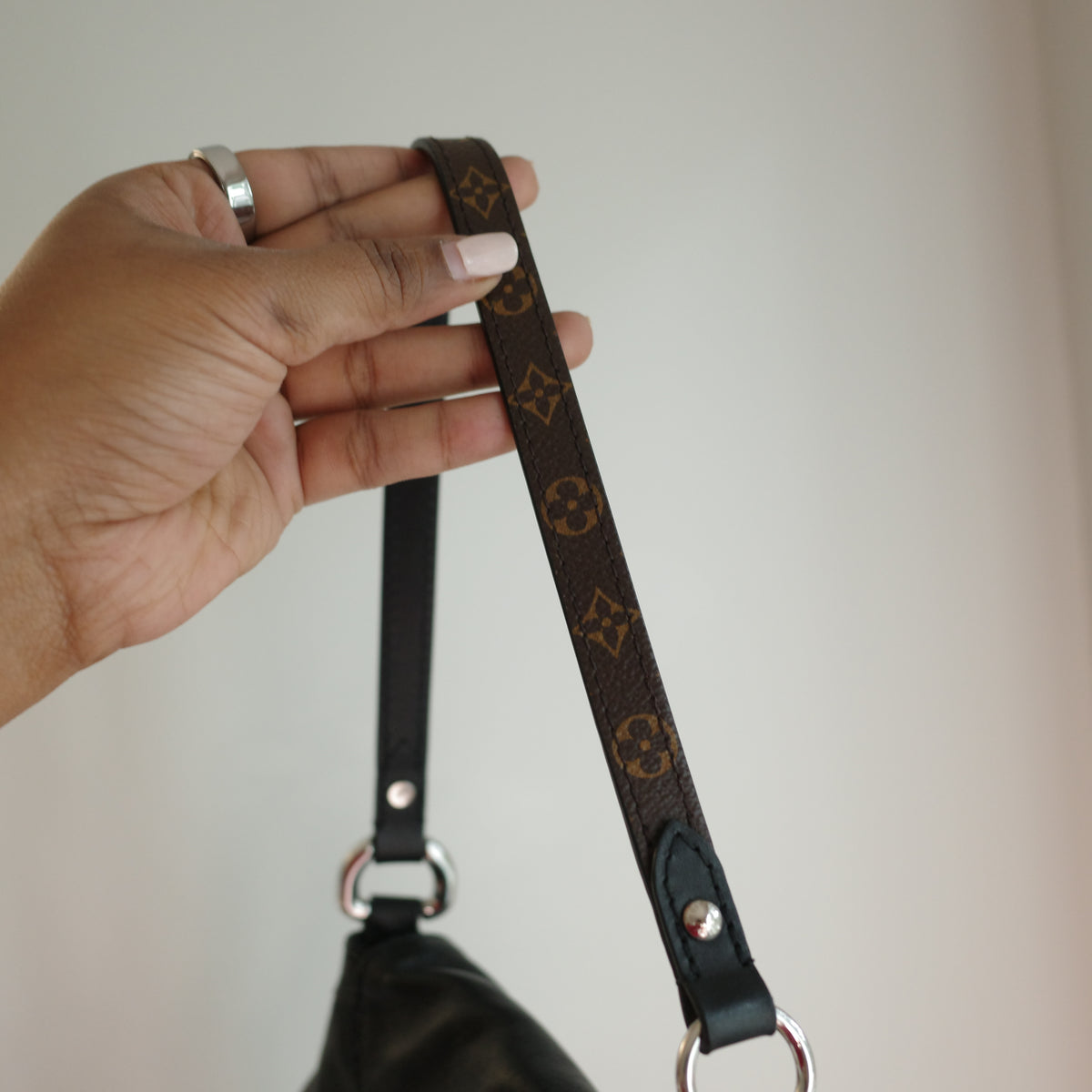 LOUIS VUITTON Sunset Vibe Shoulder Bag