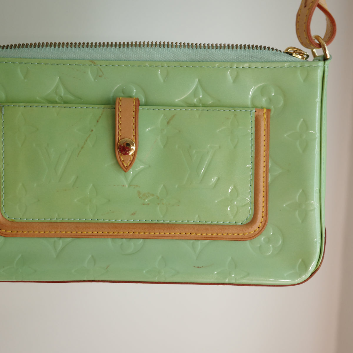 LOUIS VUITTON Green Vernis Mallory Square Bag