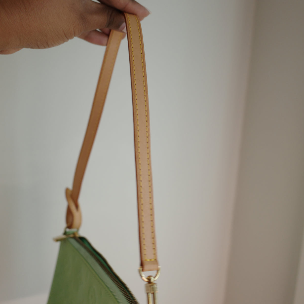 LOUIS VUITTON Green Vernis Mallory Square Bag