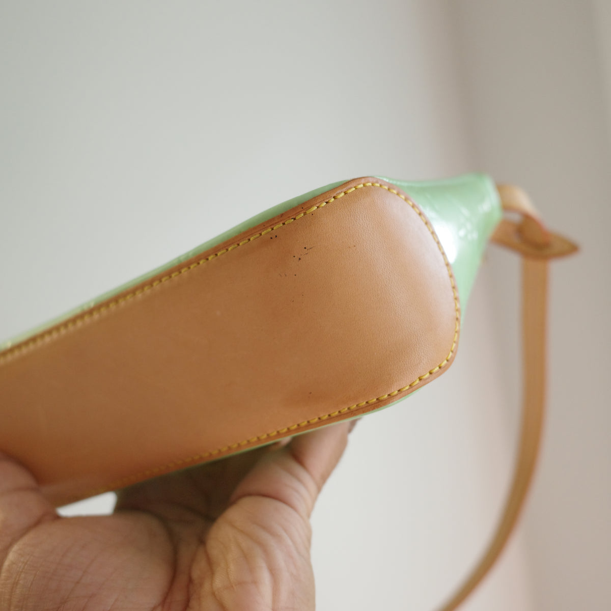 LOUIS VUITTON Green Vernis Mallory Square Bag