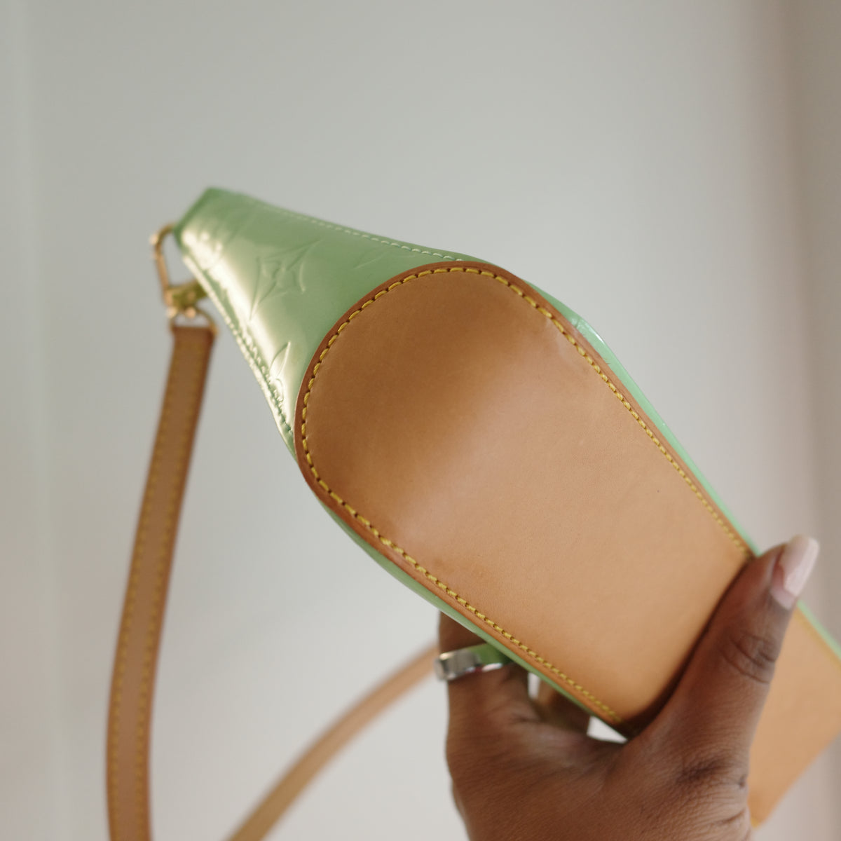 LOUIS VUITTON Green Vernis Mallory Square Bag