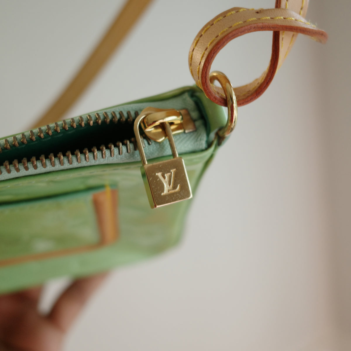 LOUIS VUITTON Green Vernis Mallory Square Bag