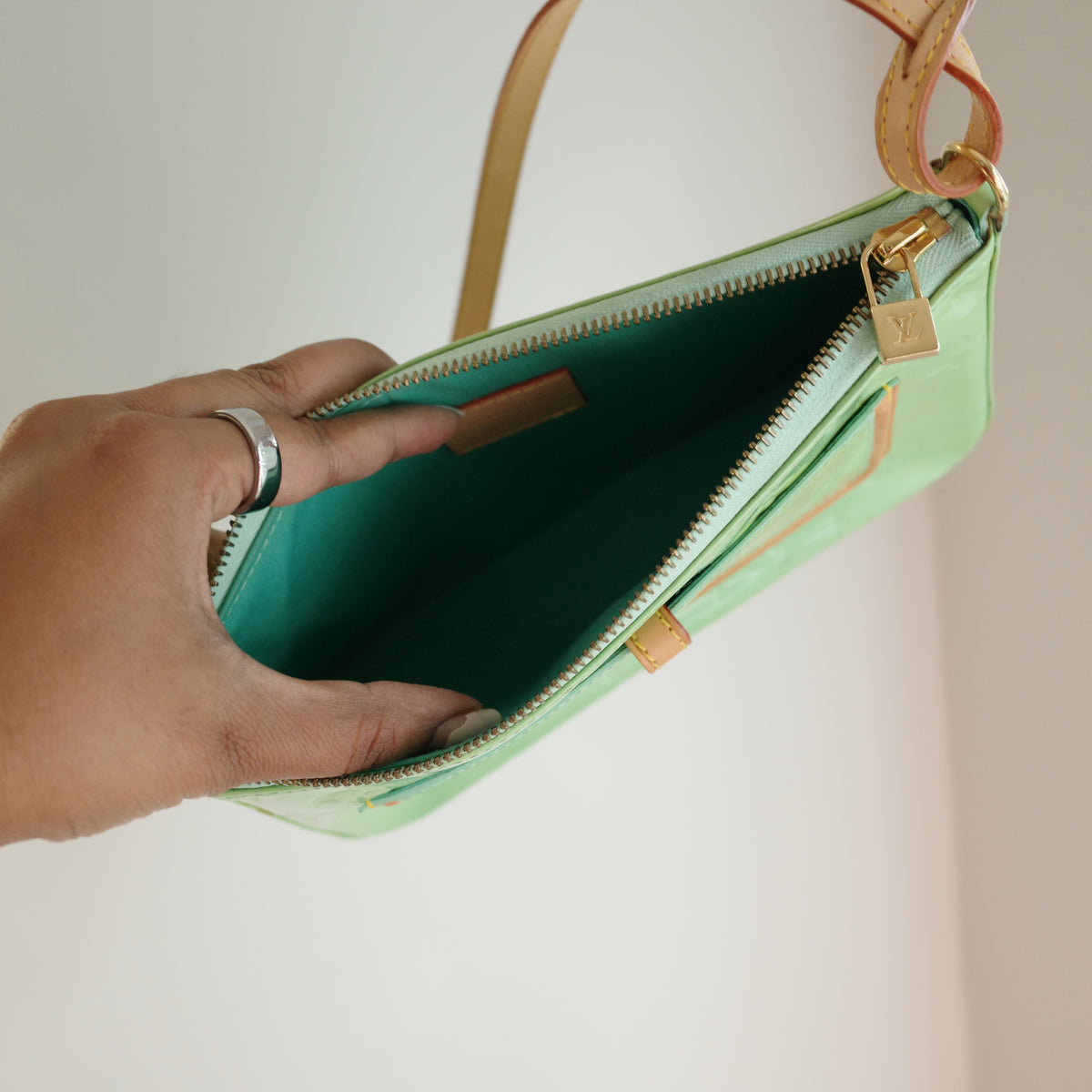 LOUIS VUITTON Green Vernis Mallory Square Bag