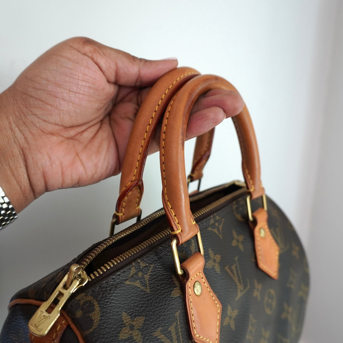 LOUIS VUITTON Monogram Speedy 25 Bandoliere