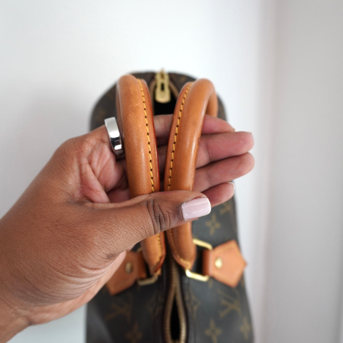 LOUIS VUITTON Monogram Speedy 25 Bandoliere