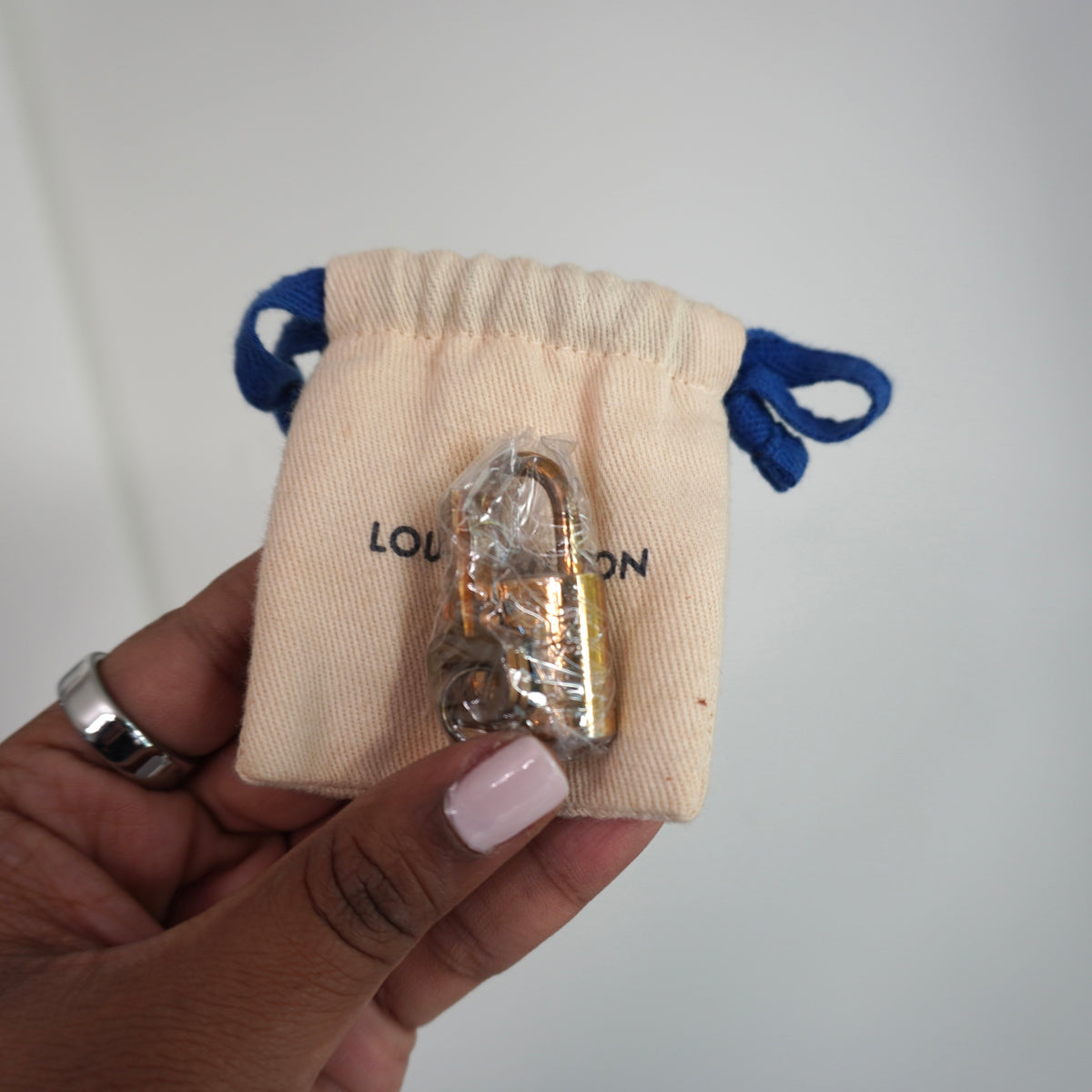 LOUIS VUITTON Monogram Speedy 25 Bandoliere