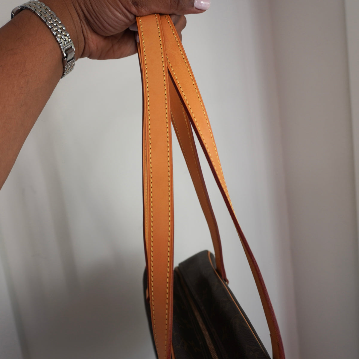 LOUIS VUITTON Monogram Cite GM