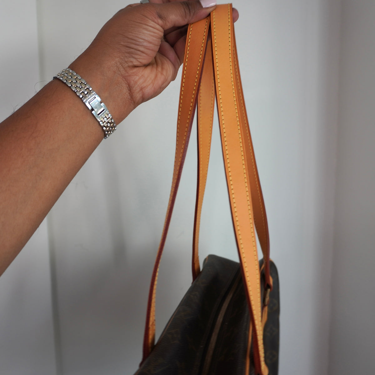 LOUIS VUITTON Monogram Cite GM