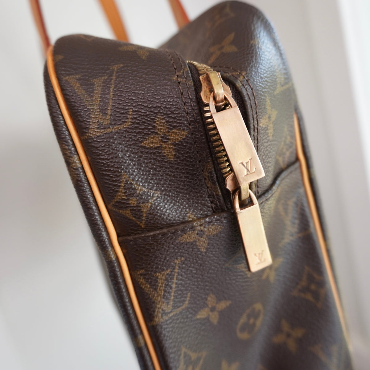 LOUIS VUITTON Monogram Cite GM