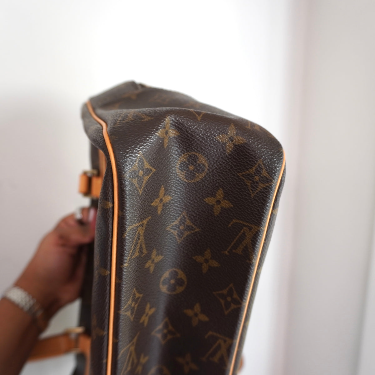LOUIS VUITTON Monogram Cite GM