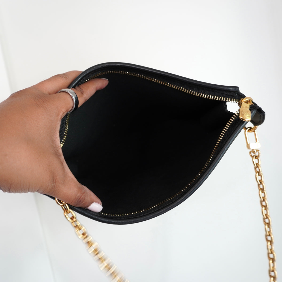 LOUIS VUITTON Raffia & Black Leather Toiletry 26 Pouch on Chain