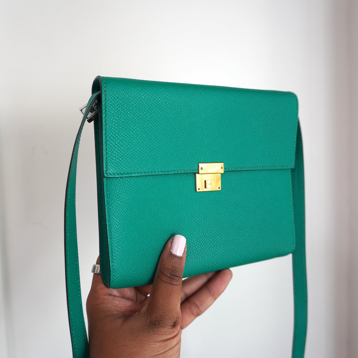 HERMES Clic 16 Green Epsom Wallet on Strap Z Stamp