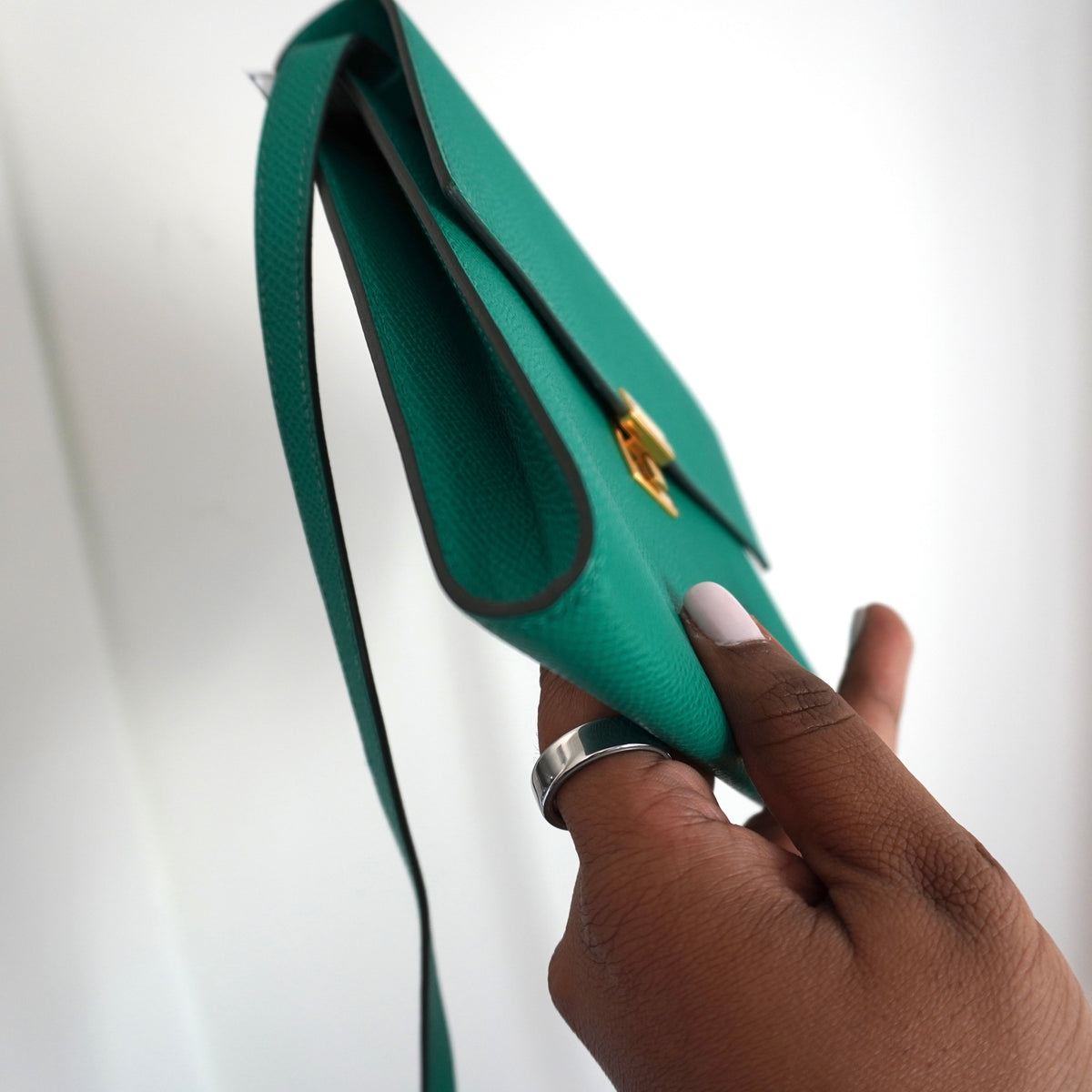 HERMES Clic 16 Green Epsom Wallet on Strap Z Stamp