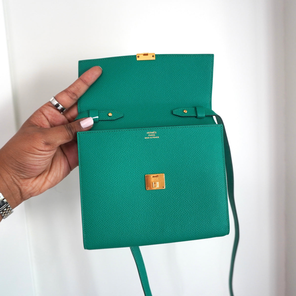 HERMES Clic 16 Green Epsom Wallet on Strap Z Stamp