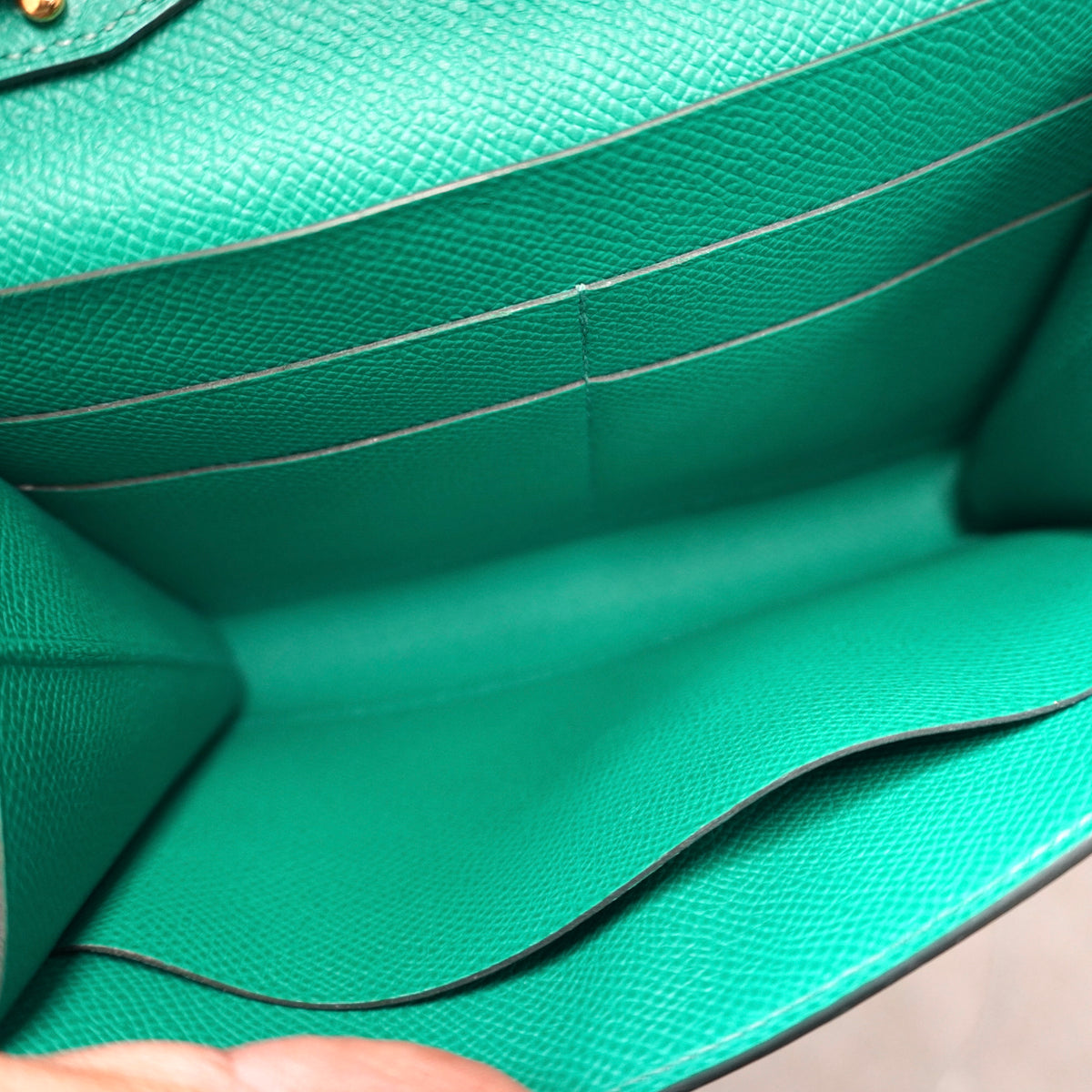 HERMES Clic 16 Green Epsom Wallet on Strap Z Stamp