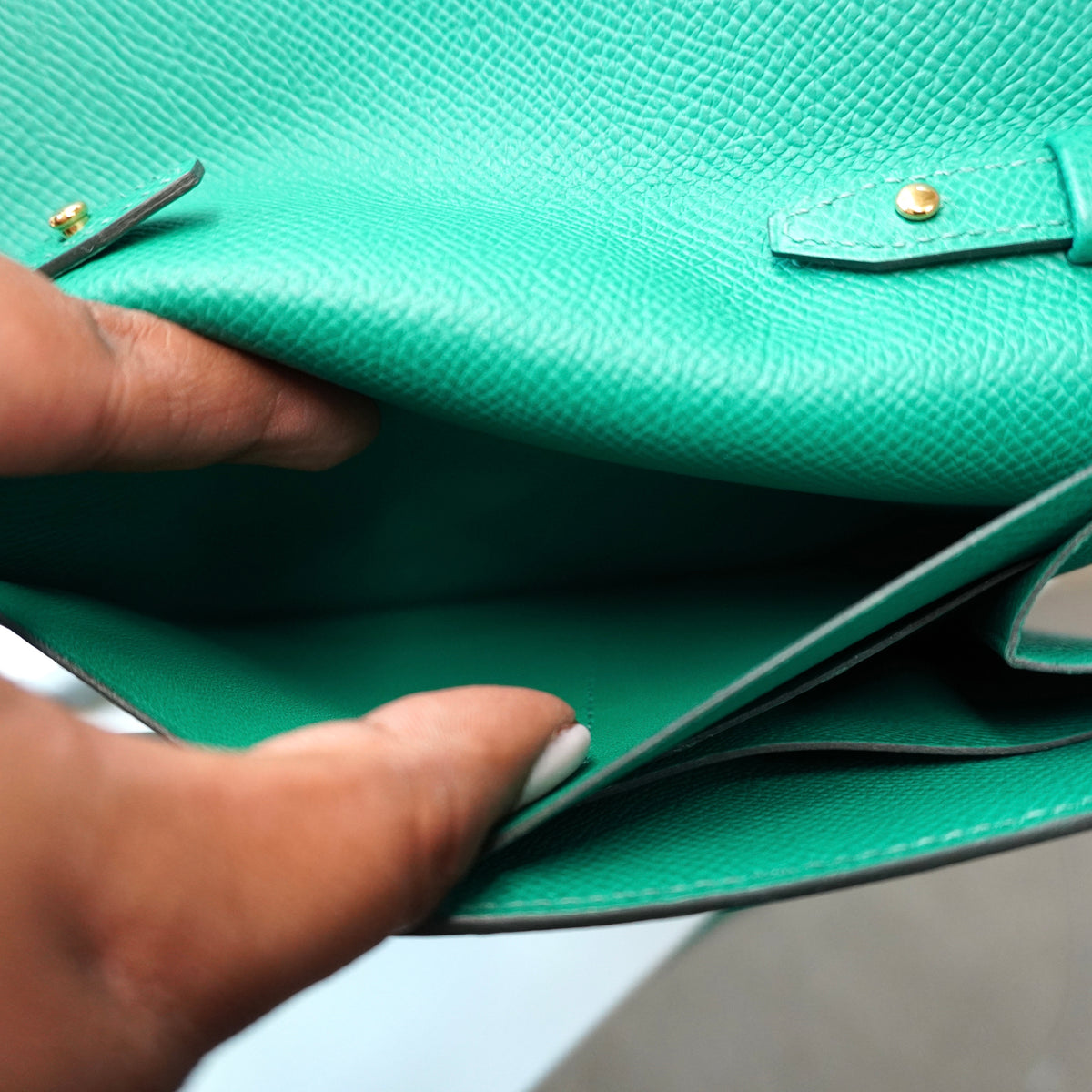 HERMES Clic 16 Green Epsom Wallet on Strap Z Stamp