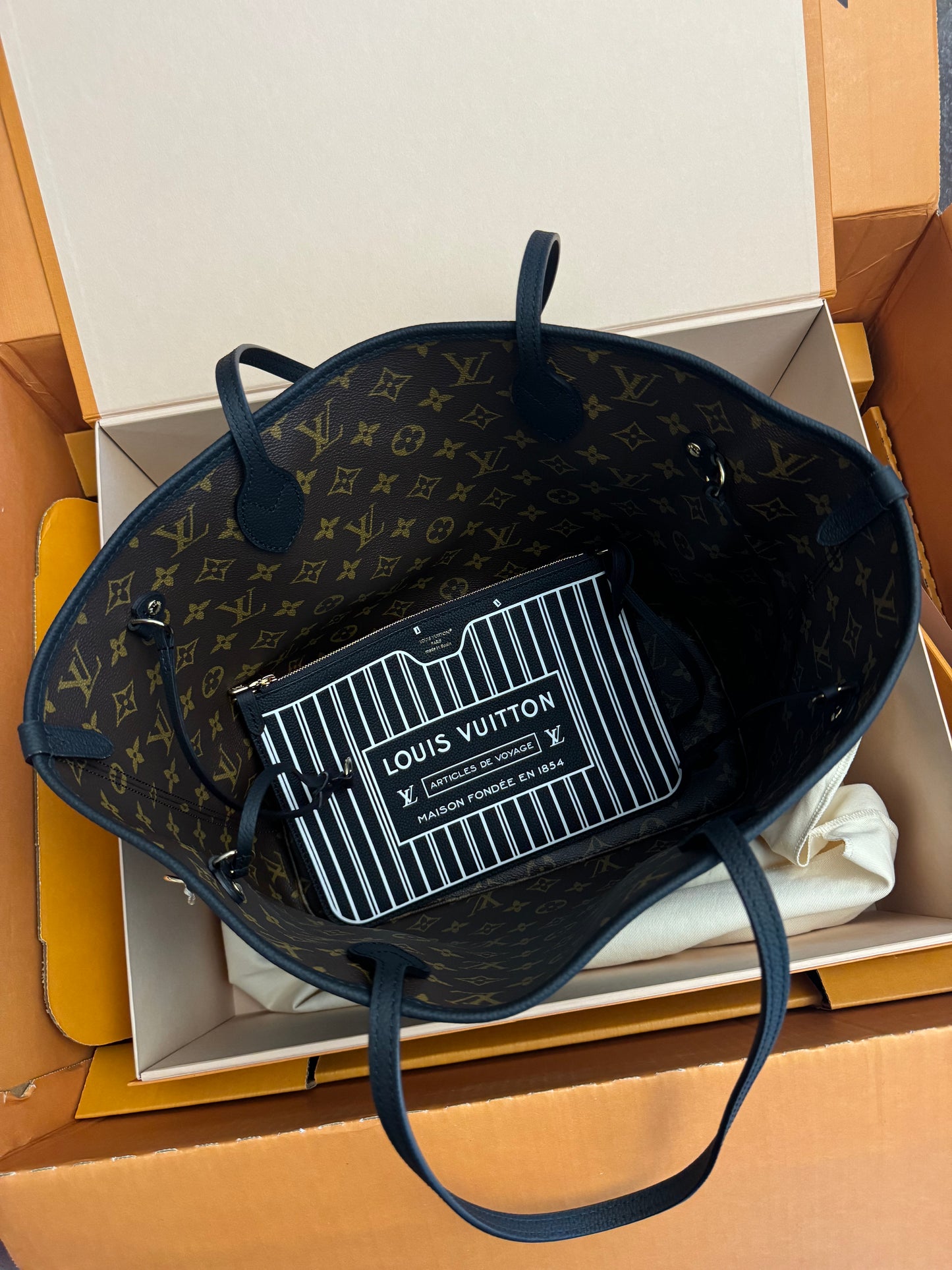 LOUIS VUITTON Inside Out Reversible Black Monogram Neverfull MM