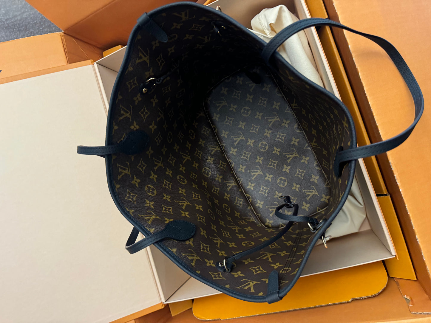 LOUIS VUITTON Inside Out Reversible Black Monogram Neverfull MM