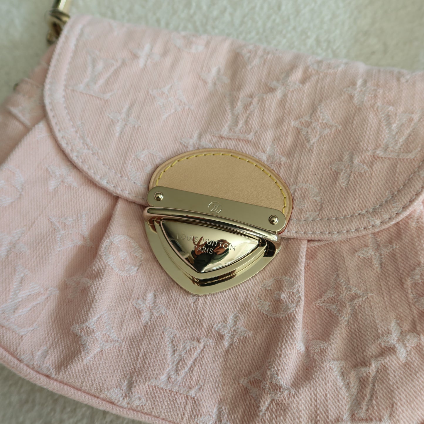 LOUIS VUITTON Light Pink Denim Sunset