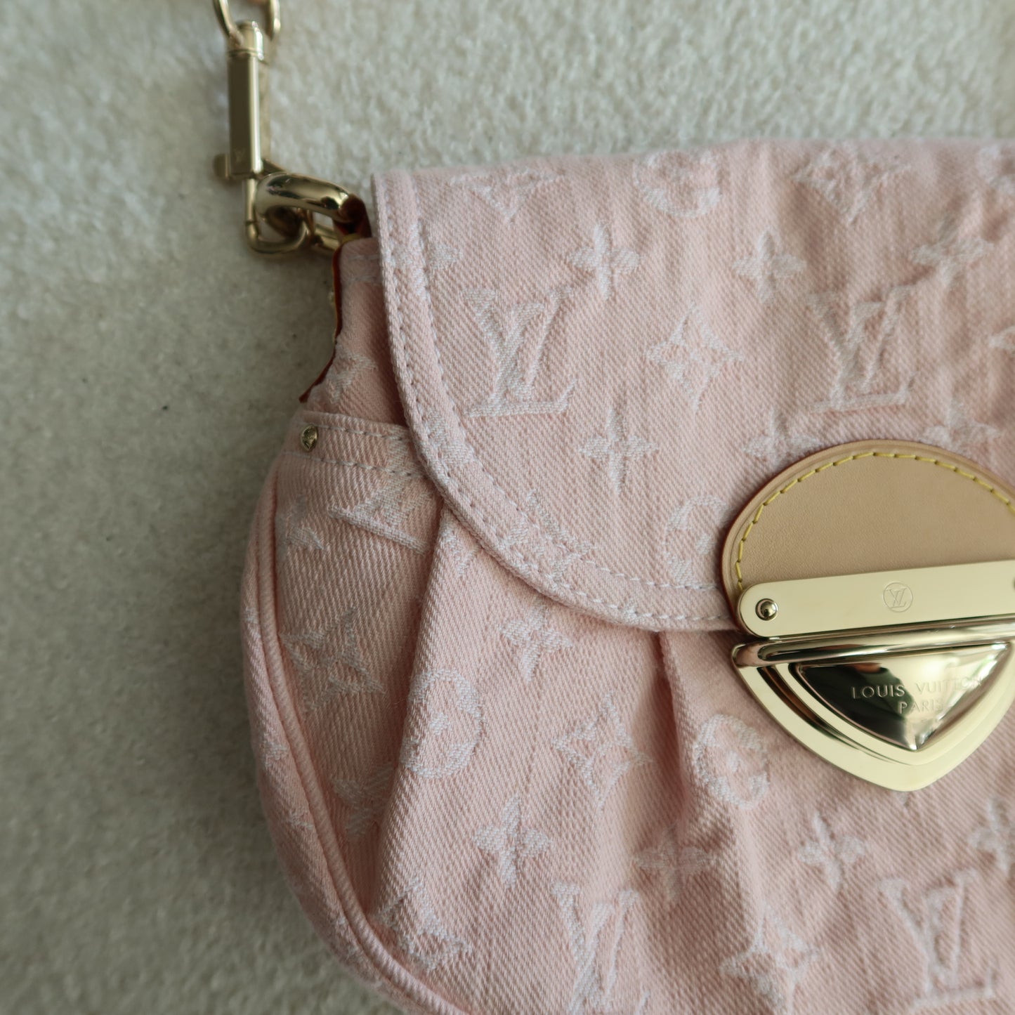LOUIS VUITTON Light Pink Denim Sunset