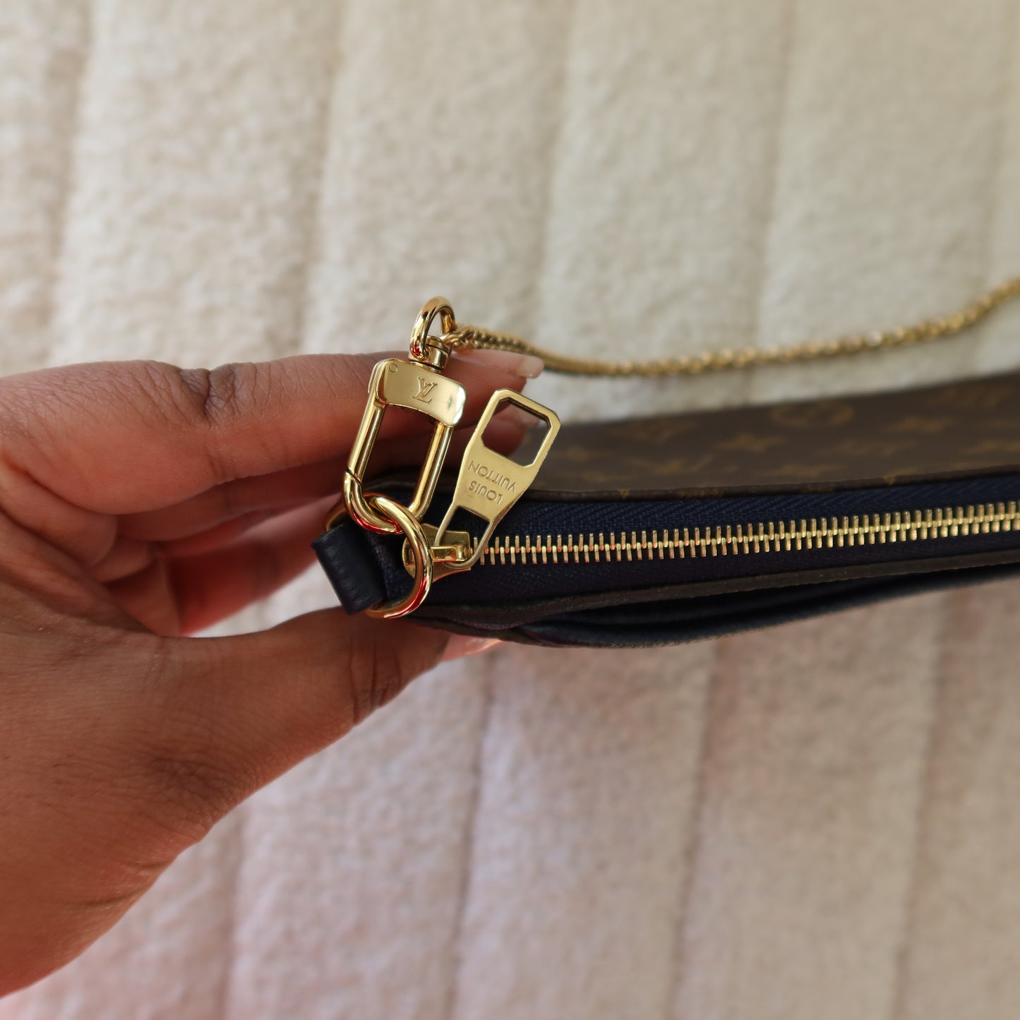 LOUIS VUITTON Monogram Navy Pallas Clutch